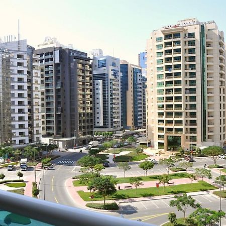 Care Holiday Homes Apartments Barsha Heights Dubaï Extérieur photo