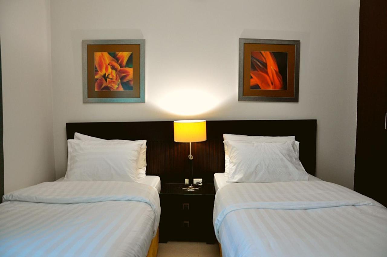 Care Holiday Homes Apartments Barsha Heights Dubaï Extérieur photo