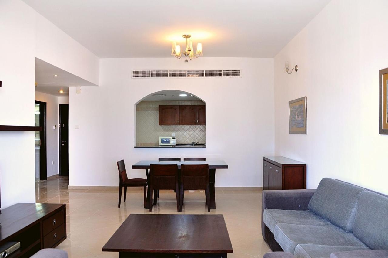 Care Holiday Homes Apartments Barsha Heights Dubaï Extérieur photo